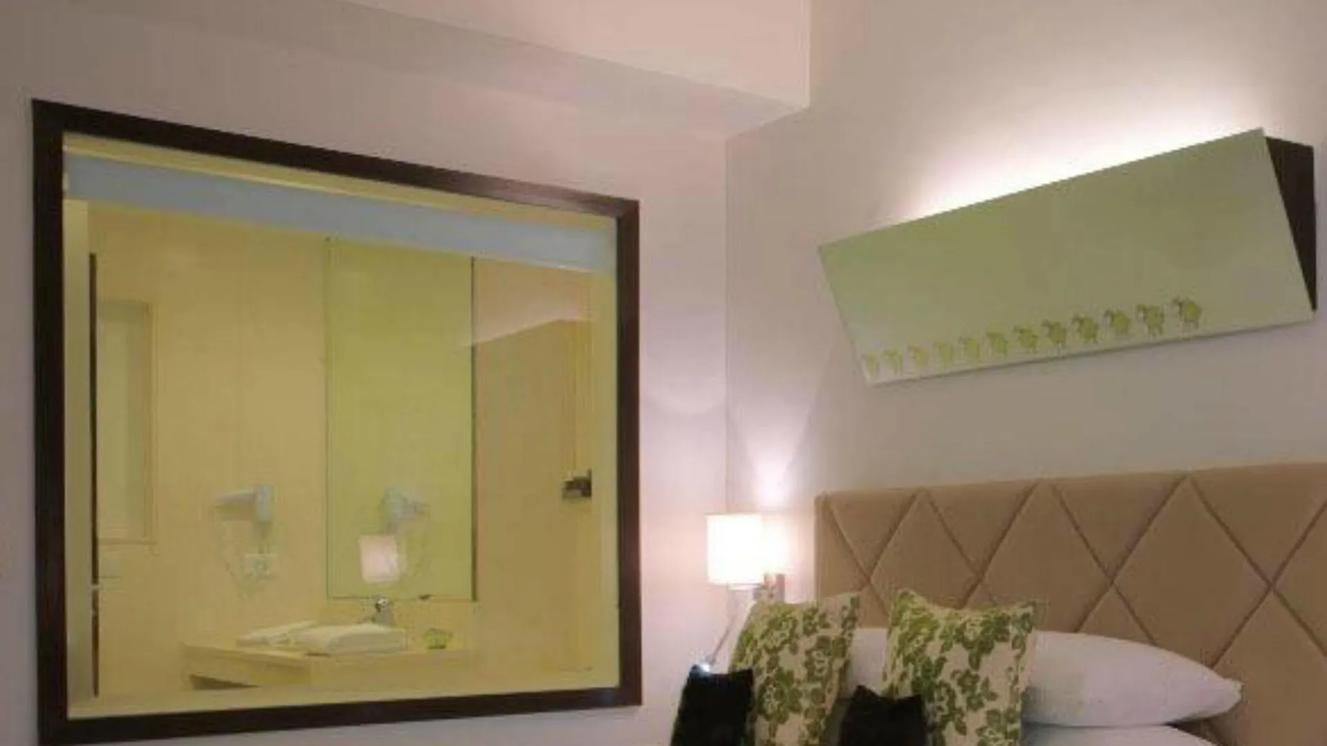 Citrus Hotels Gurgaon Central